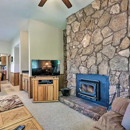 Cozy, Rustic Condo Next To Angel Fire Resort!